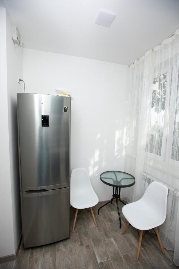 Modern Apartment In The Center With The View Of The Majestic Ararat Yerevan Exterior photo