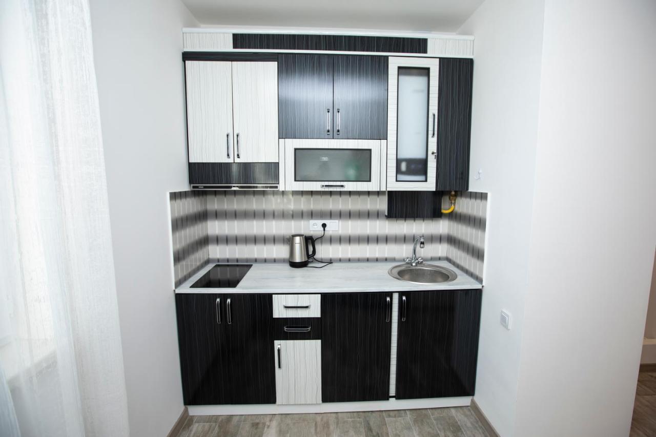 Modern Apartment In The Center With The View Of The Majestic Ararat Yerevan Exterior photo